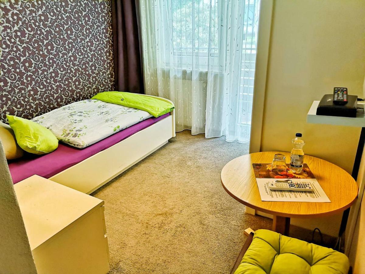 Hotel Pension Waldbaude Warmensteinach Buitenkant foto